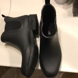 Chelsea Rain boots